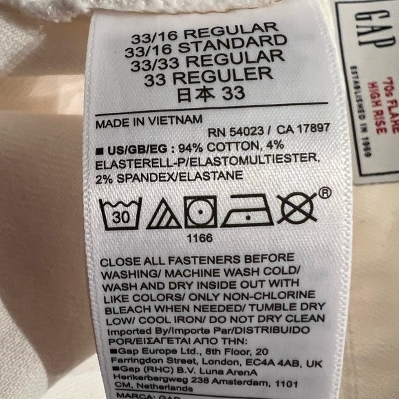 NWT GAP High Rise 70s Flare Jeans 33 Ivory Cream Stretch Retro Chic - Picture 8 of 9